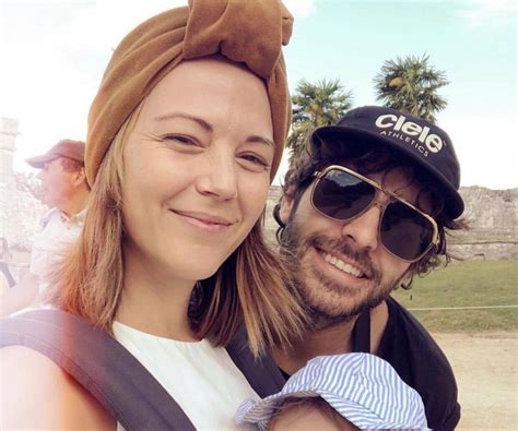 Alex Nevsky et Vanessa Pilon partagent de magnifiques  .
